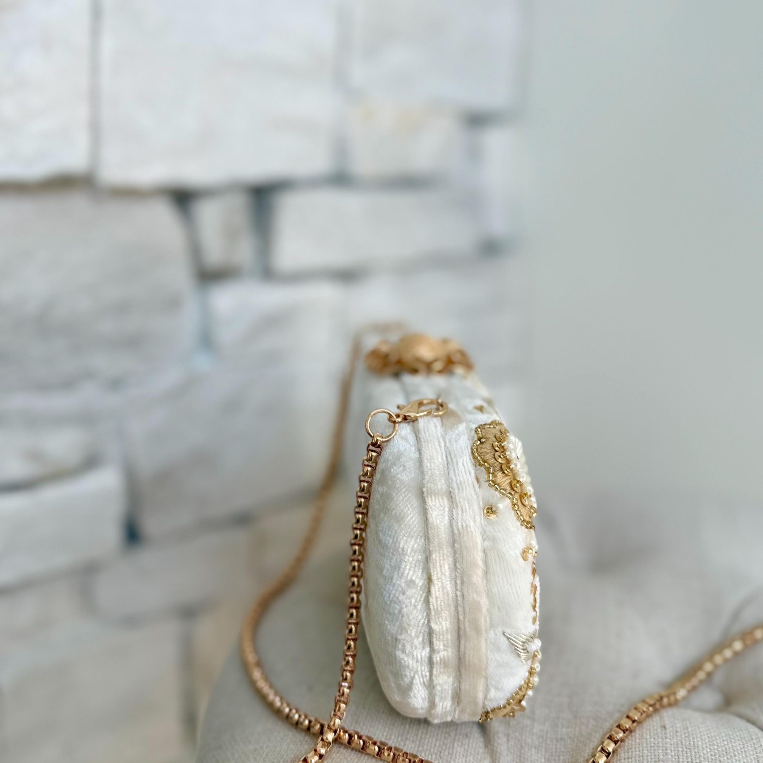 IVORY GOLD FLORAL PEARL EMBROIDERED BRIDAL EVENING CLUTCH - Image 5