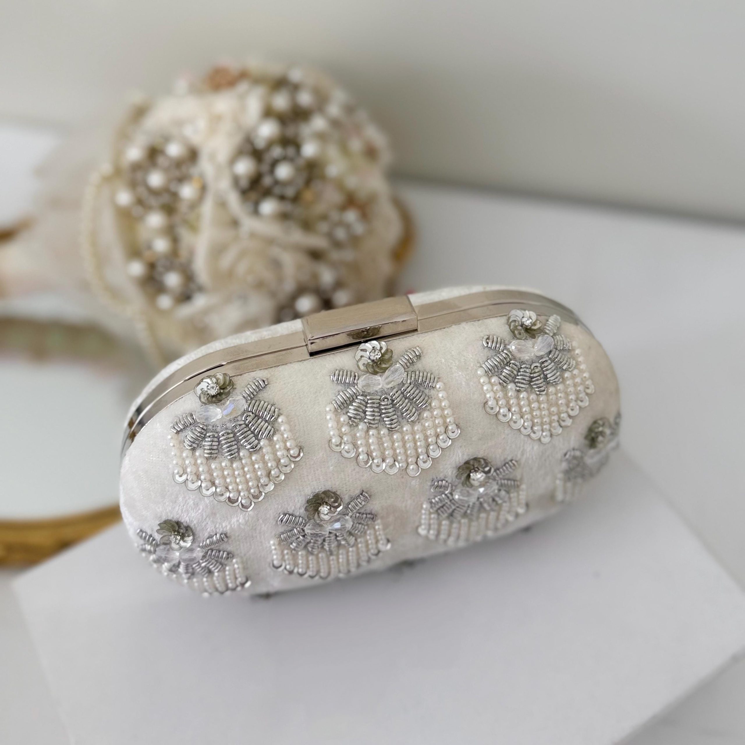 IVORY PEARL AND SEQUIN EMBROIDERED BRIDAL EVENING CLUTCH - Image 3