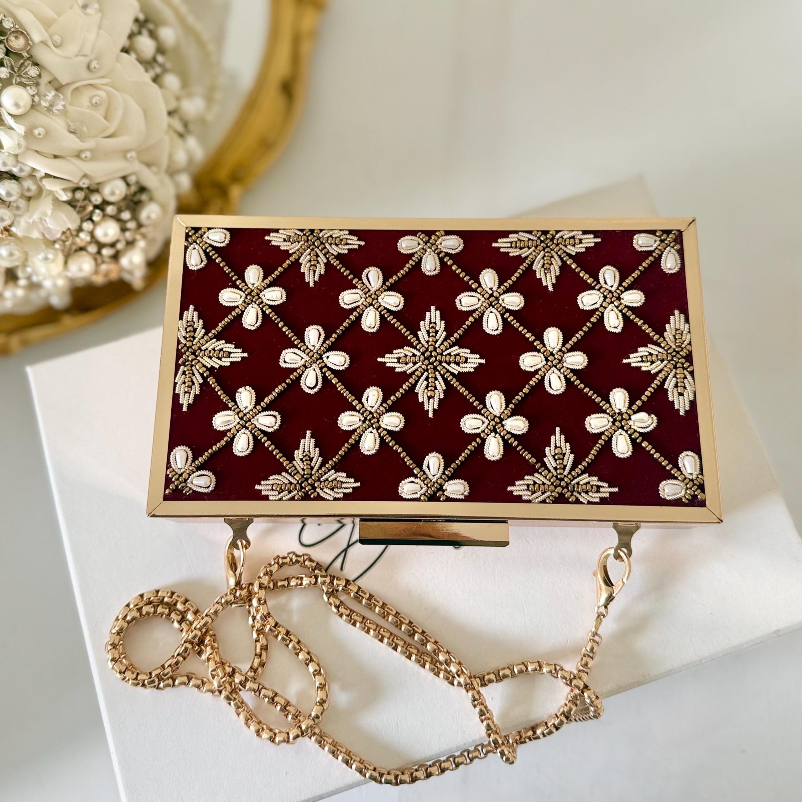 BURGUNDY CRYSTAL FLORAL LATTICE BOX EVENING CLUTCH - Image 2